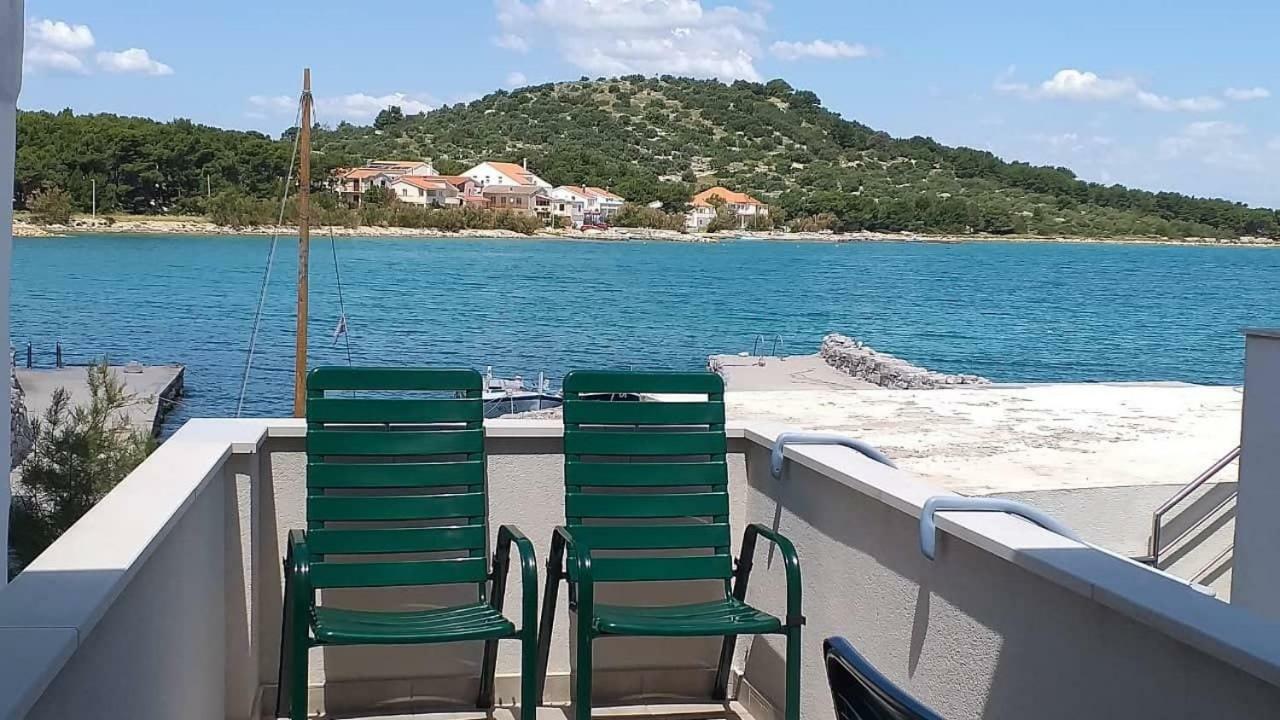 Volat Apartments Бетина Экстерьер фото